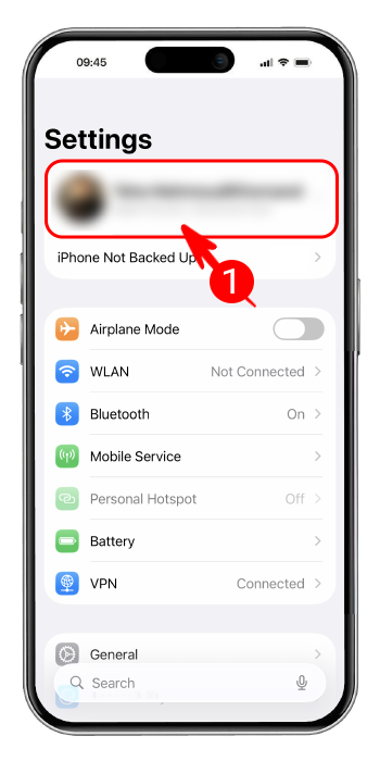 Apple ID در بالای صفحه برای دسترسی به تنظیمات Find My iPhone